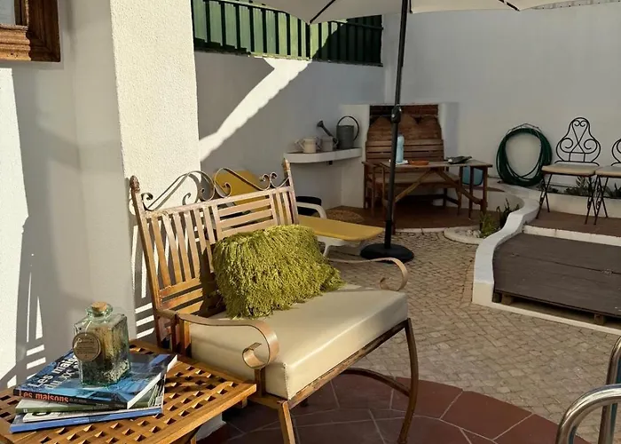 46 Auberge de jeunesse *