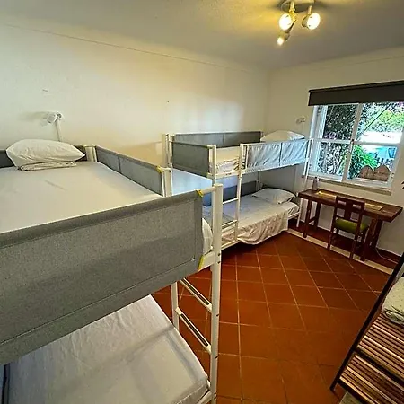 Hostel 46 *